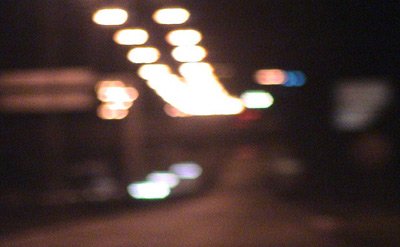 le bruit une voiture passe la nuit