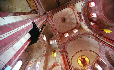 Saint Austremoine d'Issoire en Auvergne esthétisme et proportion