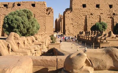le temple de Louqsor dépendance du grand temple thébain